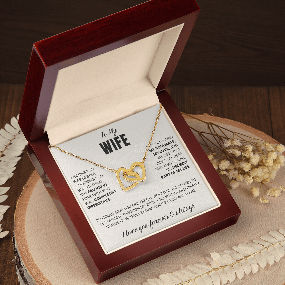 To my Wife - Connected Hearts Necklace - Gold detail 3